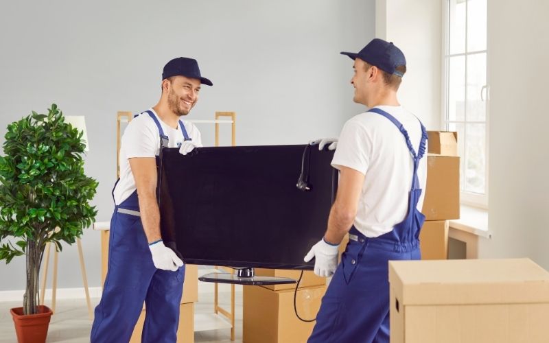 How to pack a flat screen TV for moving?